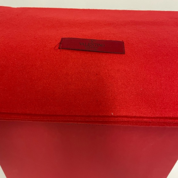 Valentino Garavani tall flat rain boots red flowers 38 - Picture 9 of 11